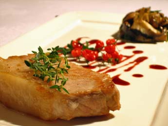 Image : Mangalica loin steak with honey wine sauce